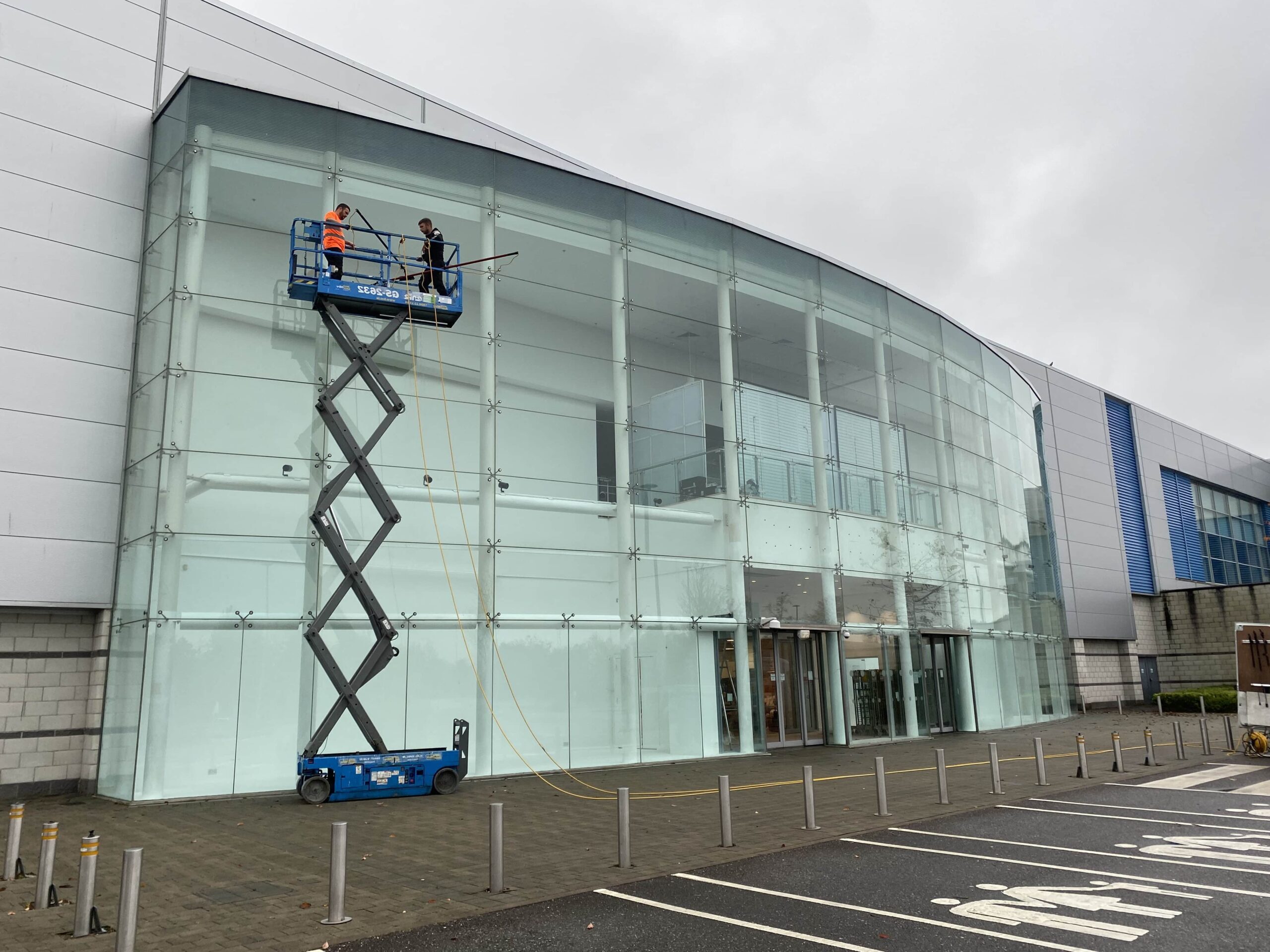 Commercial window cleaning 2